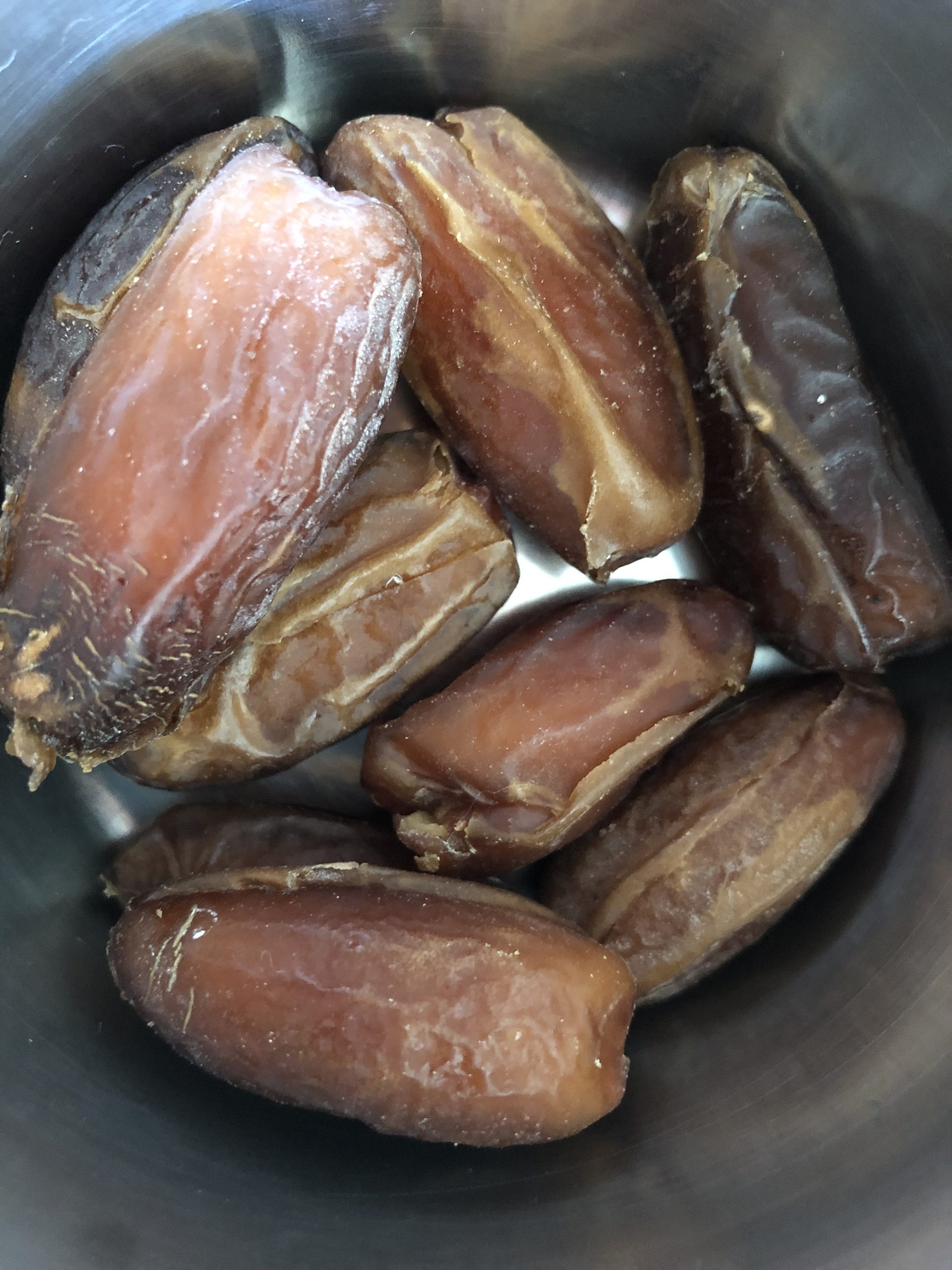 Whole Pitted Dates